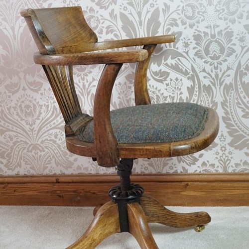 An English Oak Revolving Office Chair, 1930S