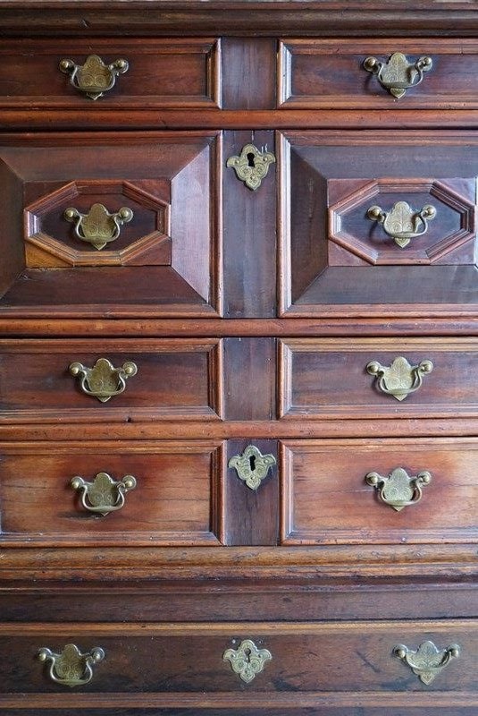 A William And Mary Walnut Chest On Stand -no43collectables-dsc04856-main-638250276067516638.JPG