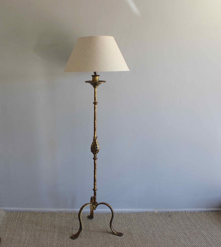 Spanish Mid Century Floor Lamp-norfolk-decorative-antiques-img-0303-main-637915065162849686.jpg