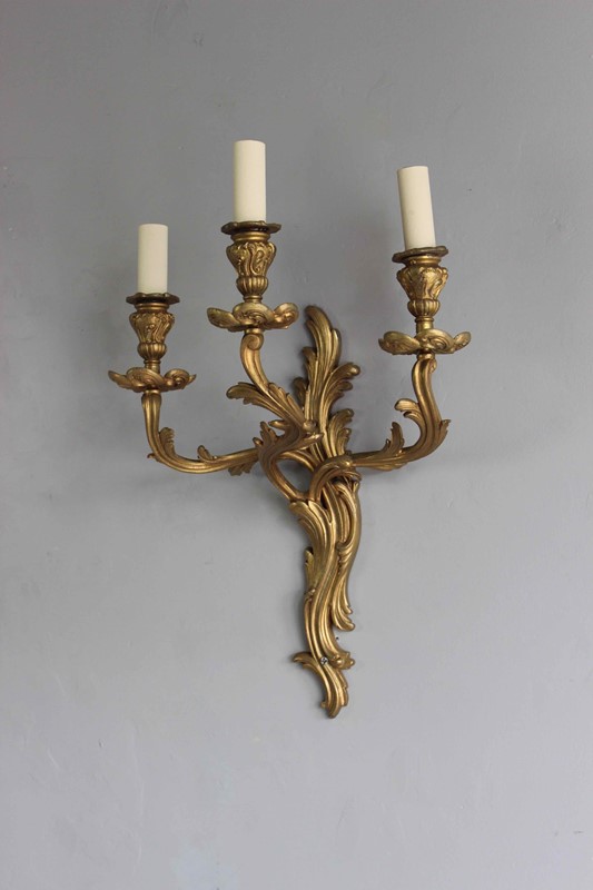 Single Three Branch Naturalistic Sconce-norfolk-decorative-antiques-img-1956-main-638035981754742794.jpg