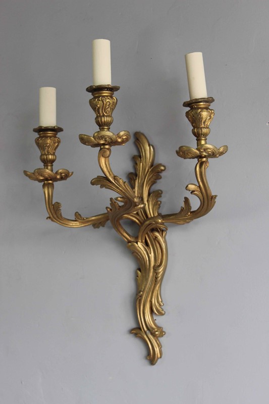 Single Three Branch Naturalistic Sconce-norfolk-decorative-antiques-img-1958-main-638035981641775574.jpg