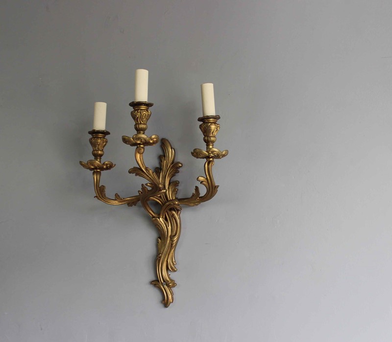 Single Three Branch Naturalistic Sconce-norfolk-decorative-antiques-img-1959-main-638035981439277934.jpg