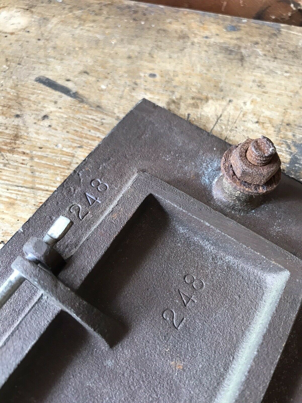 Early 20th Century 'Yale' Letter Box In Copper The Hoarde Vintage