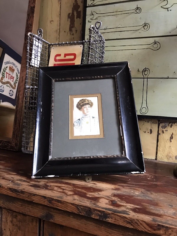 Early 20th Century Framed Silk Portrait Of A Lady -nothing-new-early-20th-century-edwardian-ebonised-framed-silk-portrait-of-a-lady---nothingnewstafford-1-main-638088870986773945.jpg