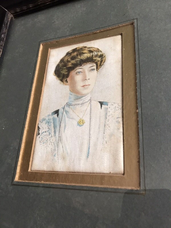 Early 20th Century Framed Silk Portrait Of A Lady -nothing-new-early-20th-century-edwardian-ebonised-framed-silk-portrait-of-a-lady---nothingnewstafford-3-main-638088870651705984.jpg