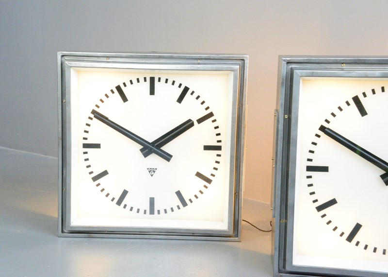 XL Light Up Station Clocks By Pragotron Circa 1950-otto-s-antiques--dsc0958-main-637642857917112760.JPG