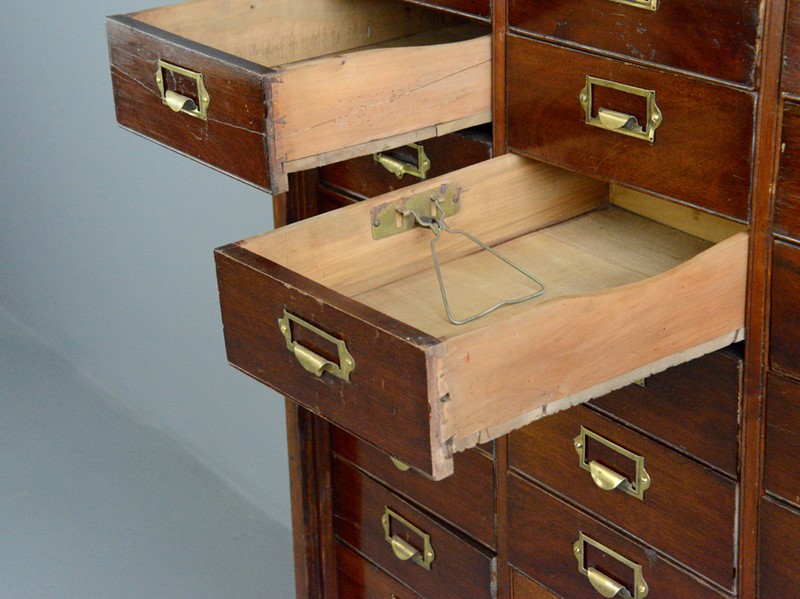 Early 20th Century Mahogany Solicitors Drawers-otto-s-antiques--dsc2873-main-637279245116154682.JPG