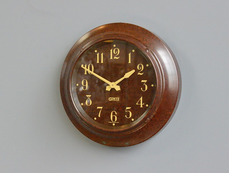 Bakelite Office Clock By Gents Of Leicester Circa 1930S-otto-s-antiques--dsc5975-main-638138254448118879.JPG