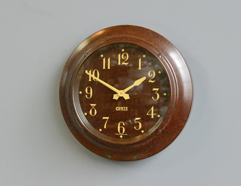 Bakelite Office Clock By Gents Of Leicester Circa 1930S-otto-s-antiques--dsc5979-main-638138254460931144.JPG