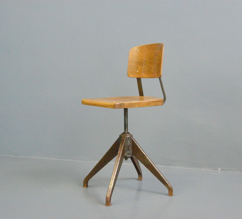 Rowac Model XIII Swivel Desk Chair Circa 1920s-otto-s-antiques--dsc9516-001-main-637897742166546976.JPG