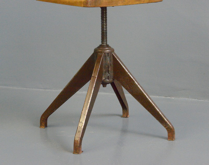 Rowac Model XIII Swivel Desk Chair Circa 1920s-otto-s-antiques--dsc9517-main-637897742481196146.JPG