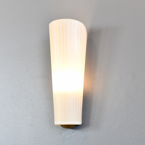 Wall Mounted 'Magna' Lights By Wilhelm Wagenfeld For Peill And Putzler