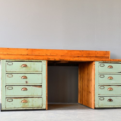 Early 20Th Century Train Works Bench Circa 1910