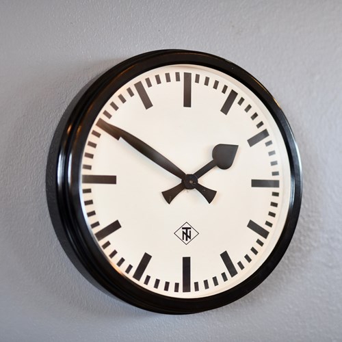 Bakelite Clock By TN Circa 1940S