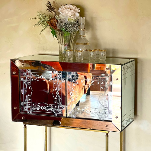 Exquisite Mid Century Venetian Glass Drinks Cabinet