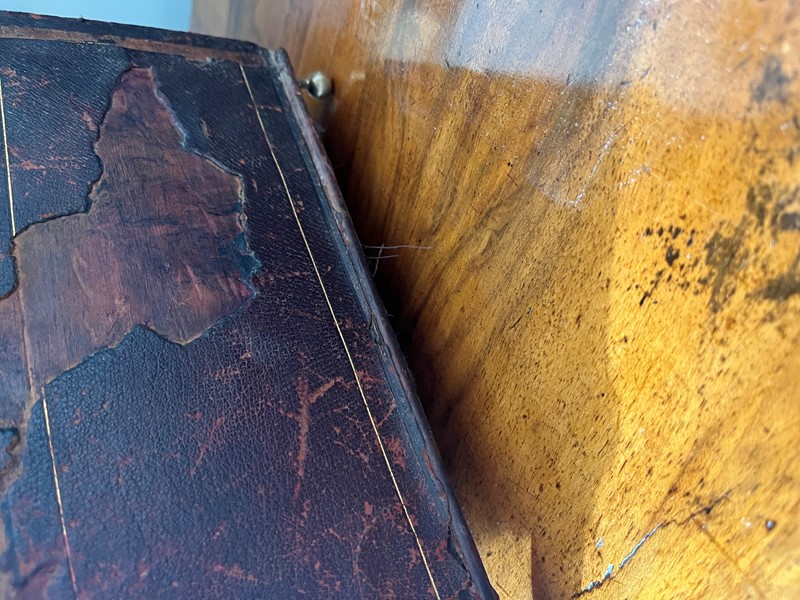 19th century French small leather trunk chest-paroy-9281a9ff-f38b-4b37-9242-aeff5b33caa6-main-638042724630527515.jpeg
