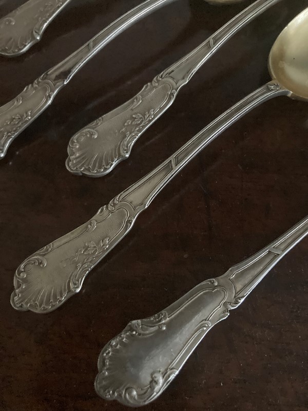 Set of six 19th c French Silver gilt spoons -paroy-d02adda8-b036-48ac-98e3-a1d2c8740aec-main-637552275217537526.jpeg