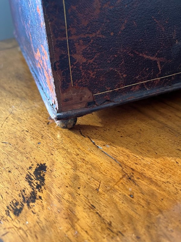 19th century French small leather trunk chest-paroy-f2197c56-06cc-478f-ab01-0c9cd8dff453-main-638042724537247736.jpeg