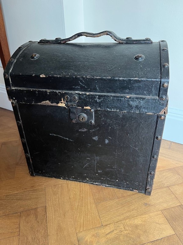 An edwardian canvas and leather small travel trunk-paroy-img-0520-main-638041318931551132.jpg