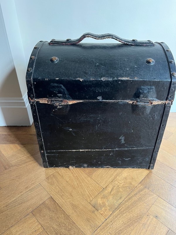 An edwardian canvas and leather small travel trunk-paroy-img-0527-main-638041319855965002.jpg