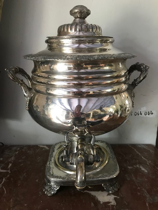 Early 19th century Sheffield plate tea urn -paroy-img-6361-main-637486326371334911.jpg