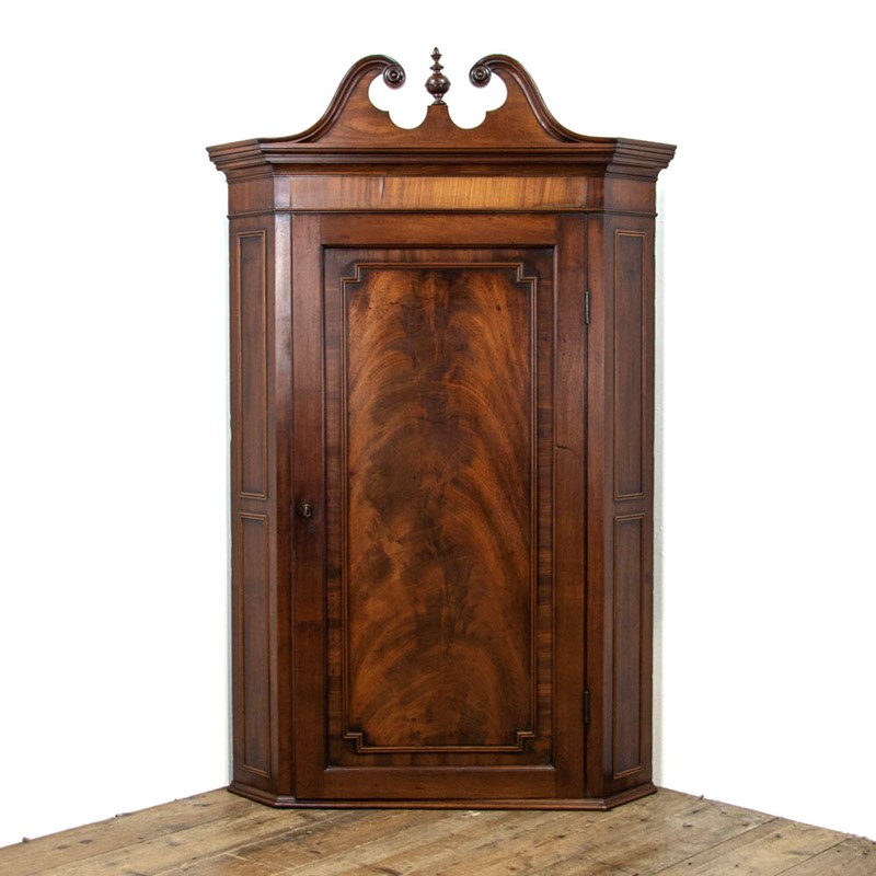 Antique George III Mahogany Corner Cupboard-penderyn-antiques-m-13861-main-637958145759384112.JPG