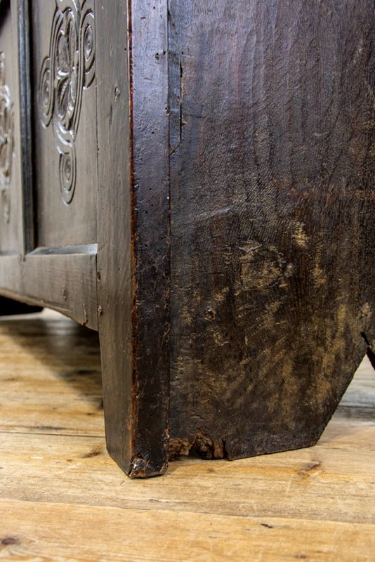 Antique Oak Carved Coffer-penderyn-antiques-m-3551-antique-oak-carved-coffer-11-main-637958940659916245.jpg