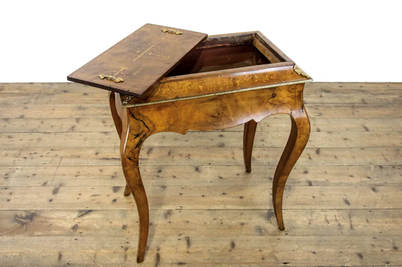 Antique Walnut Marquetry Planter-penderyn-antiques-screenshot-2022-08-05-at-111910-main-637952952501708325.png