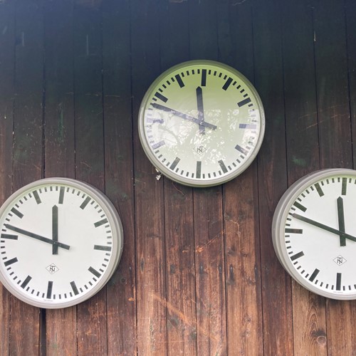 Large German TN clocks