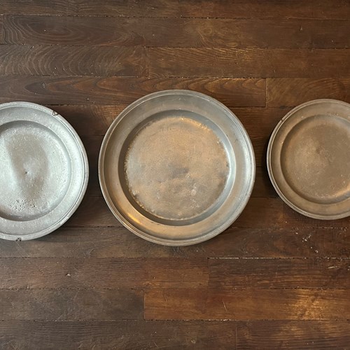 Graduated Pewter Chargers