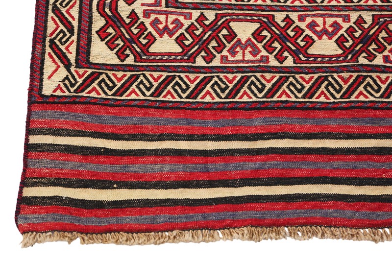 Persian Saghari hand woven wool rug cream red-prior-willis-antiques-4194-3-main-636800650850551861.jpg