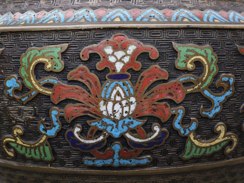 Chinese bronze cloisonne planter bowl-prior-willis-antiques-7661-6-main-637385459394242640.jpg