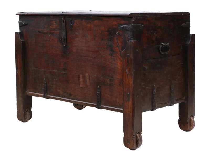 Indian/ Oriental hardwood coffer or chest-prior-willis-antiques-7983-6-main-637741531454538665.jpg