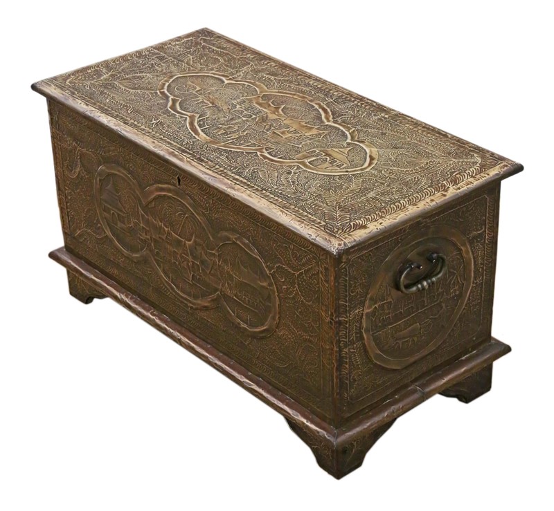 Antique Chinoiserie brass coffer chest-prior-willis-antiques-8189-5-main-638021227731458847.jpg