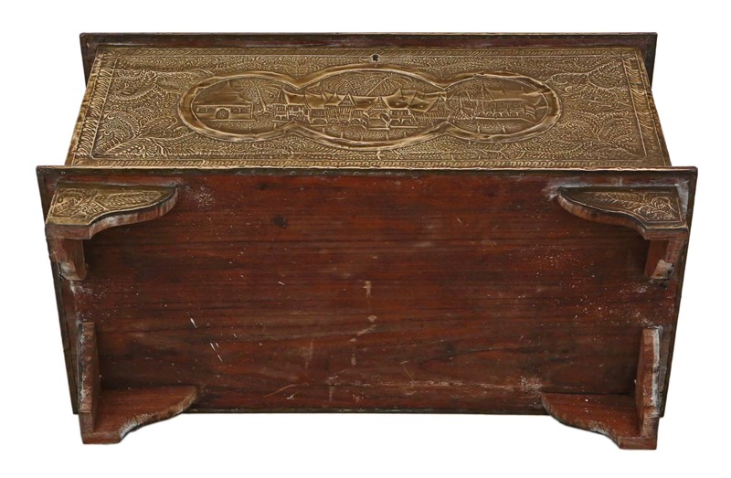 Antique Chinoiserie brass coffer chest-prior-willis-antiques-8189-8-main-638021227779895216.jpg