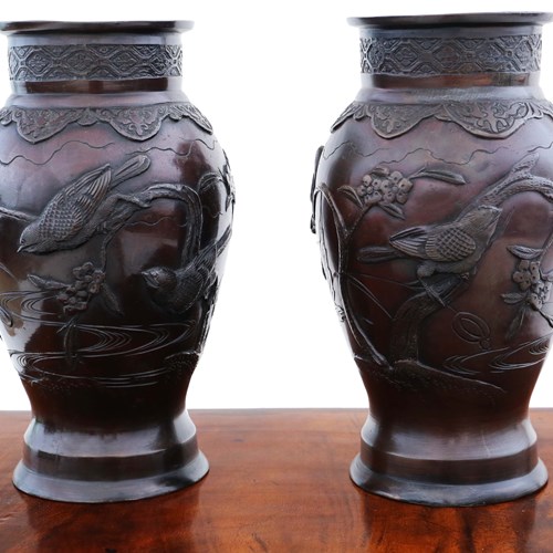 Antique Large Pair Of Fine Quality Japanese Bronze Vases 19Th Century Meiji Peri