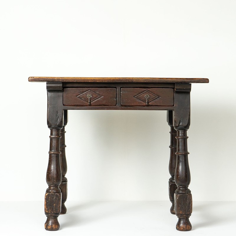Chunky Spanish Baroque Oak Side Table With Baluster Legs, 17Th Century-rag-and-bone-1-dsc05322-main-638131252924115227.jpeg
