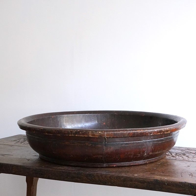 Enormous Antique Chinese Wooden Bowl, 19th Century-rag-and-bone-1-rag-and-bone-dsc00120-main-637649165534554603-cnjkiyzeycnca2hh-main-638109739996983946.jpeg