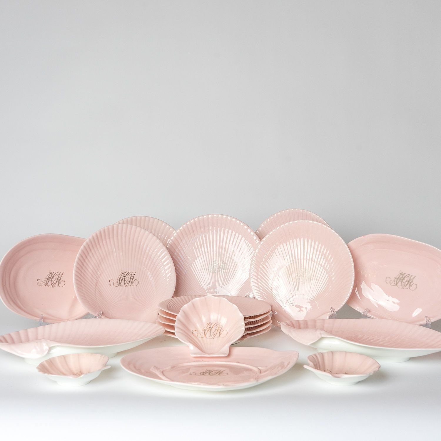Lekoch Savoy Dessert Plate - Cloud Pink – Modern Quests, pink plate