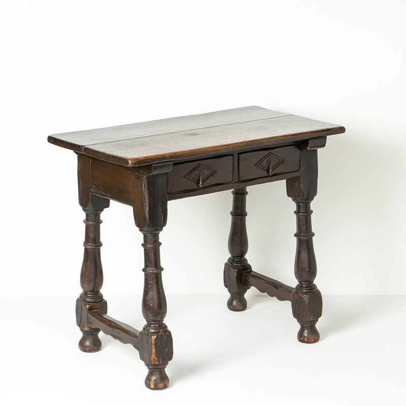 Chunky Spanish Baroque Oak Side Table With Baluster Legs, 17Th Century-rag-and-bone-5-dsc05329-main-638131253021923574.jpeg