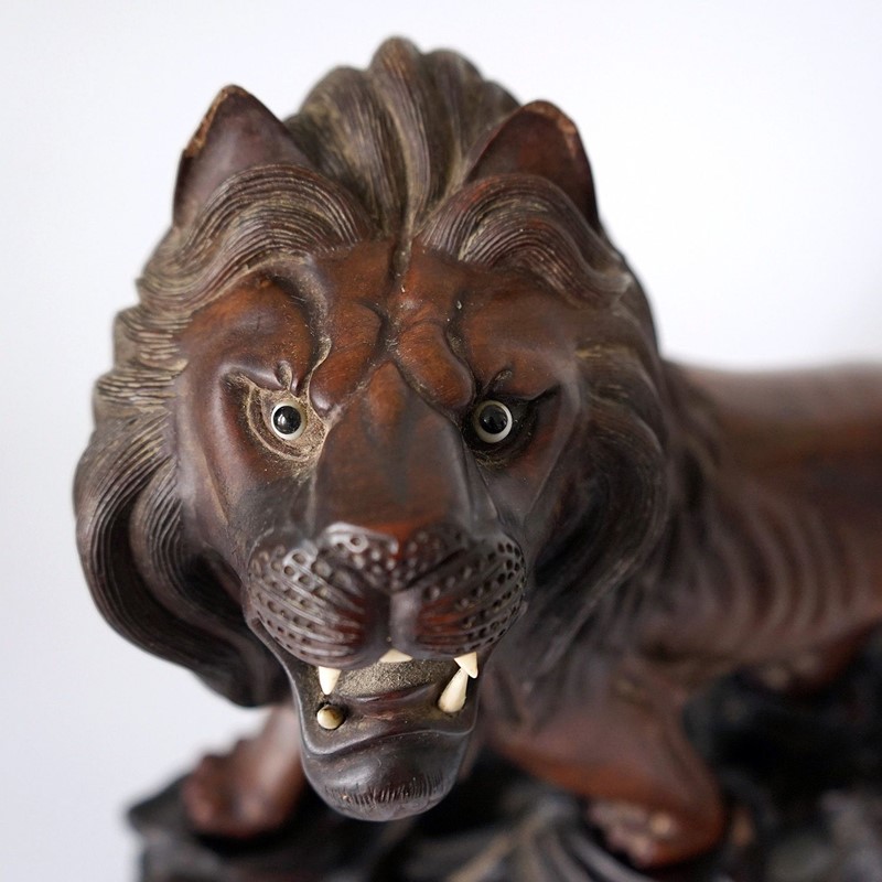 Antique Chinese Carved Hardwood Lion On Stand-rag-and-bone-7-dsc07437-main-638030934009559833.jpeg
