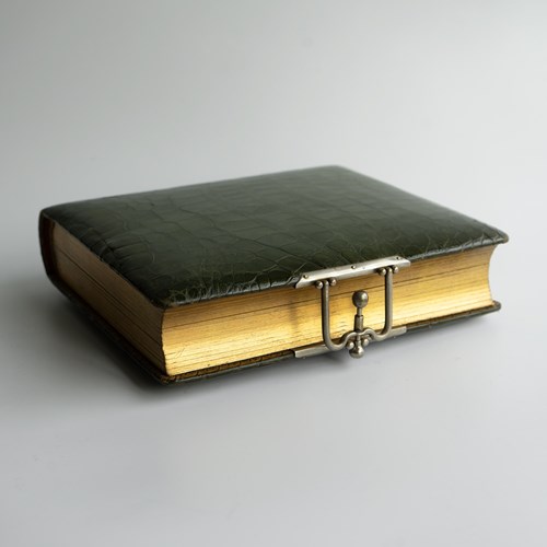 Antique Victorian Green Crocodile Skin Leather Photograph Album And Contents