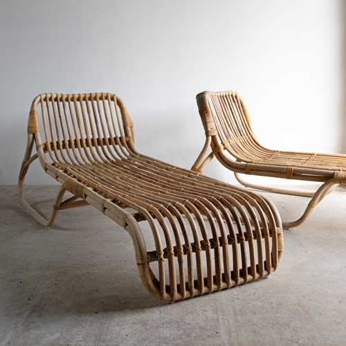 Pair Of Vintage Bamboo And Rattan Chaise Longue / Lounger / Day Beds
