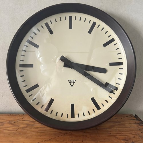 Large Czech 1950S Bakelite Office / Factory Clocks By Pragotron