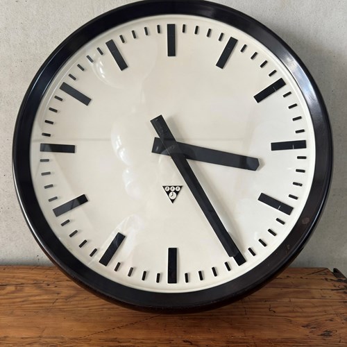 Large Czech 1950S Bakelite Office / Factory Clocks By Pragotron