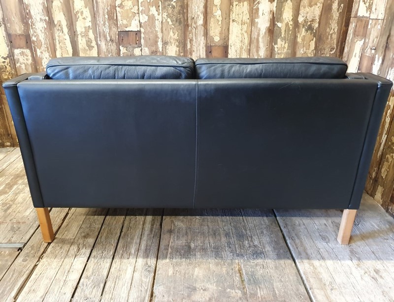 1960's Stouby Black Leather Two Seater-reginald-ballum--black-leather-stouby-sofa-13-main-638061839721223304.JPG