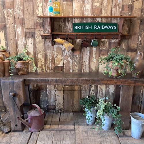 Carpenters Workbench