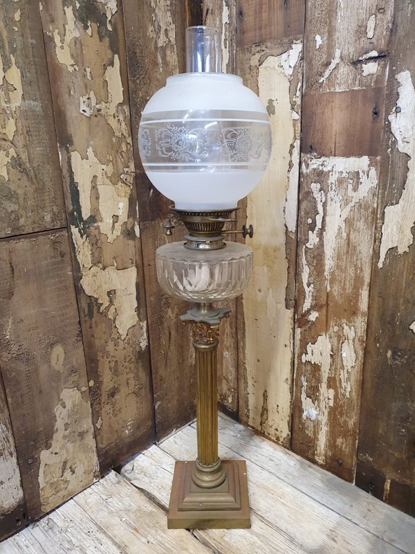 Classic Edwardian Paraffin Lamp-reginald-ballum--classic-corinthian-pillar-paraffin-lantern-3-main-638056753886631555.JPG