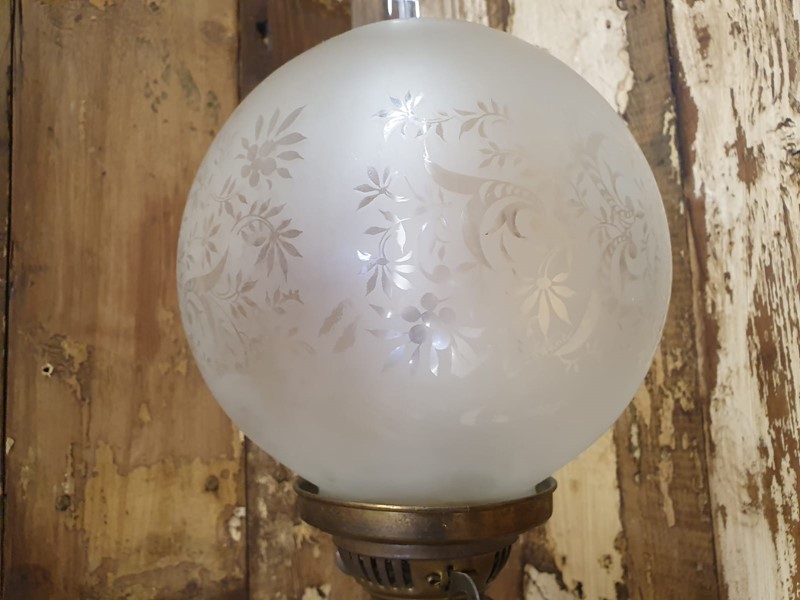 Classic Edwardian Paraffin Lamp-reginald-ballum--corinthian-pillar-paraffin-lantern-3-main-638056752167985202.JPG