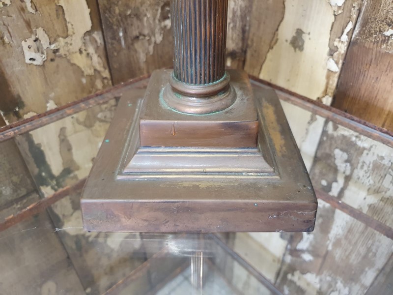 Classic Edwardian Paraffin Lamp-reginald-ballum--corinthian-pillar-paraffin-lantern-7-main-638056752201578738.JPG